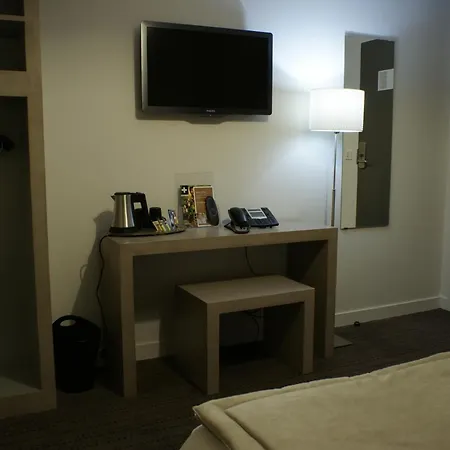 Hotel The Originals Boutique, La Grange,