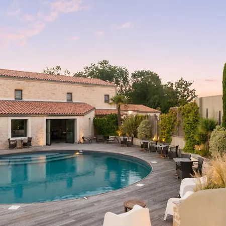 فندق The Originals Boutique, La Grange, نيورْ