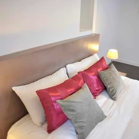 Hotel The Originals Boutique, La Grange, 3*